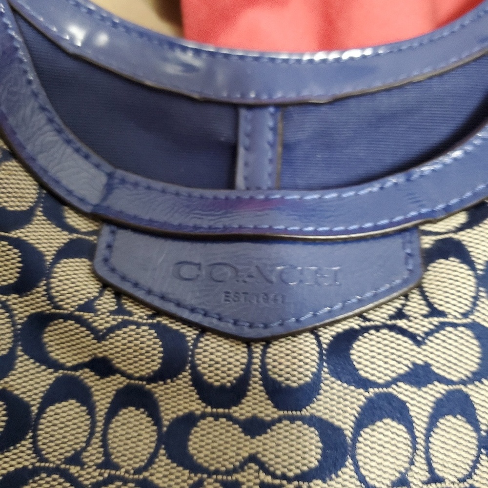 Real coach handbag - Picture 2 of 4